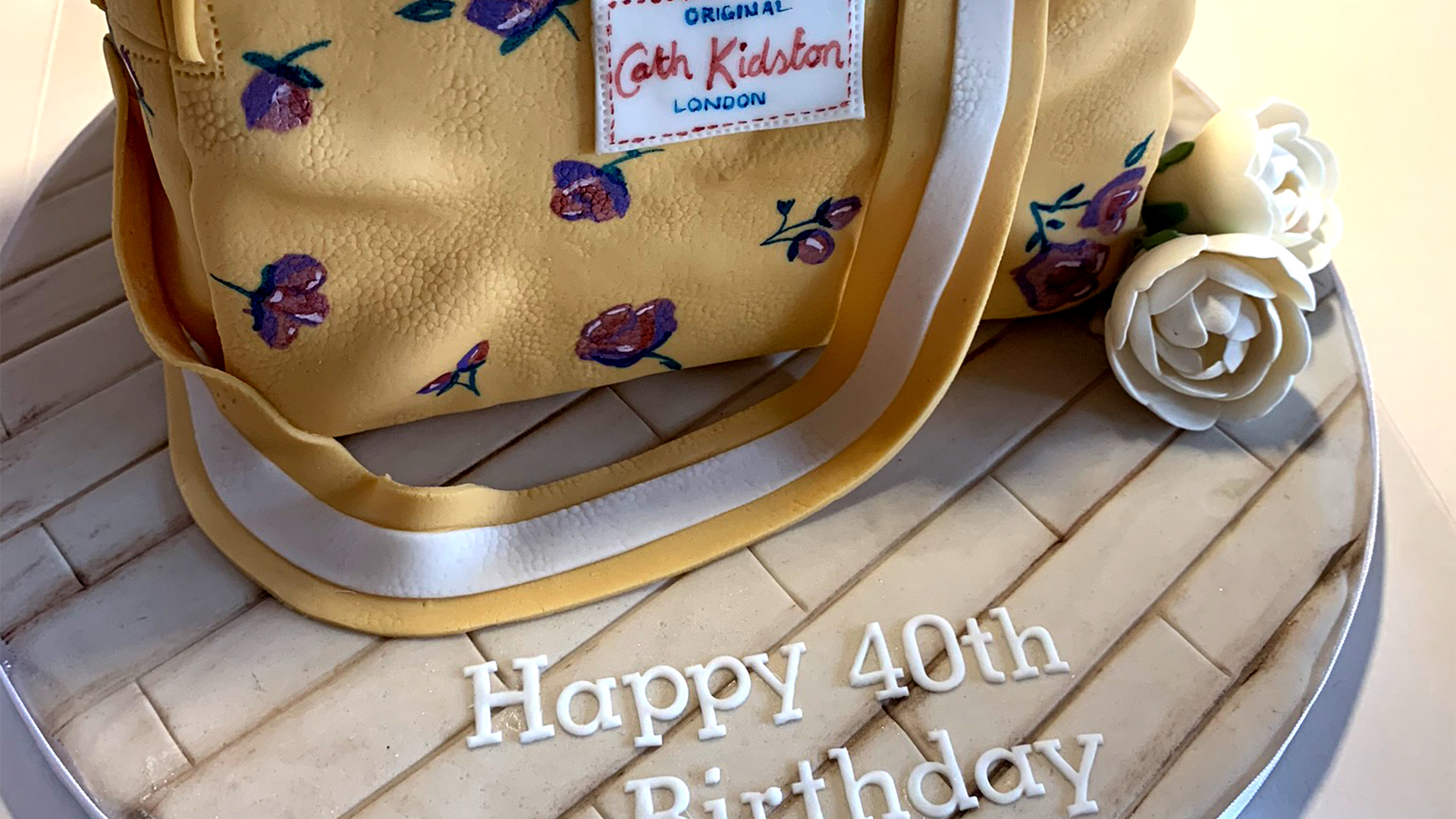 My beautiful 40th birthday cake from a few weeks ago.